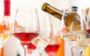 Come scegliere i bicchieri da vino giusti, nomi bicchieri