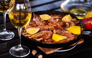 Quale vino abbinare alla paella