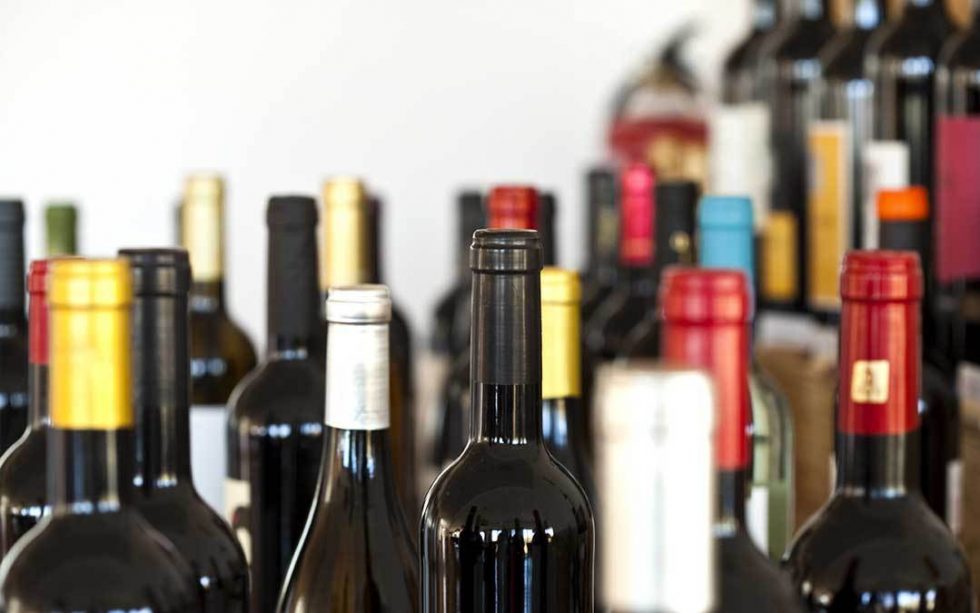 50 PCS PLASTICA Tappo Di Vino Rosso Per Bottiglia Bottiglie EUR 10,21 - FR
