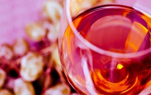 Come viene fatto il vino rosè