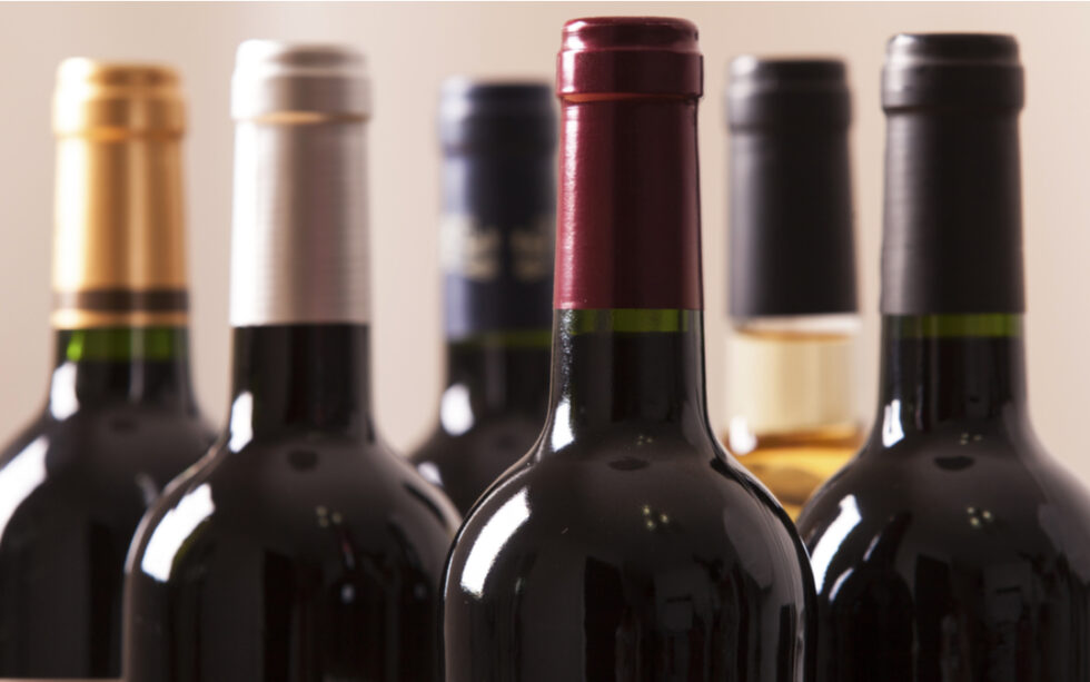 Quanto pesa una bottiglia di vino? - Cantine di Dolianova