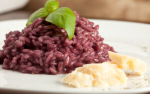 ricetta risotto al vino rosso procedimento