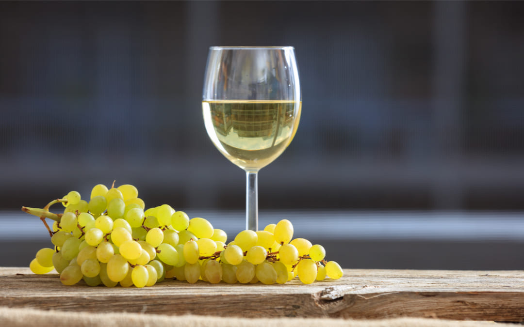 a cosa fa bene il vino bianco?