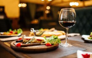 consigli su come si assaggia il vino al ristorante