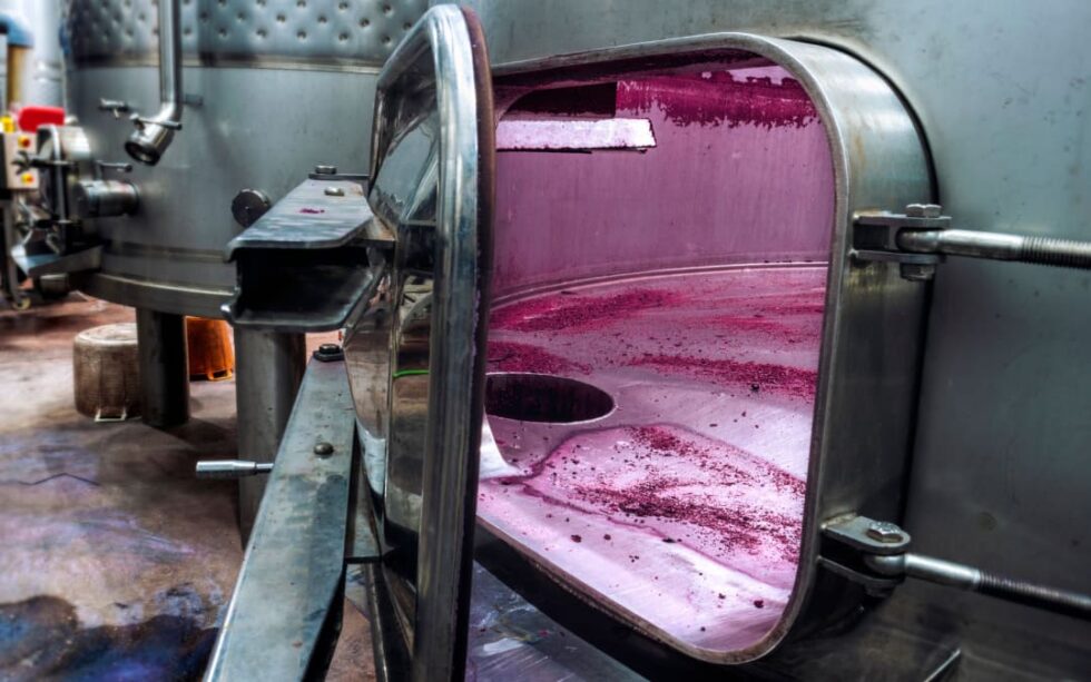 Qual è il significato di délestage nel vino? - Cantine di Dolianova