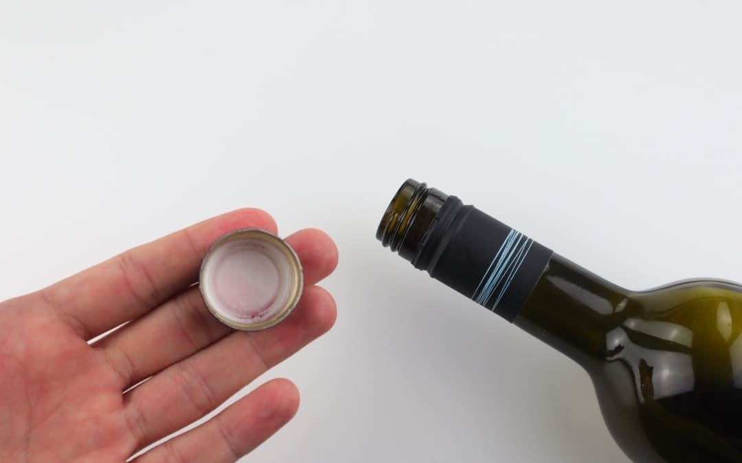 Vantaggi tappi a vite per vino e differenze col sughero