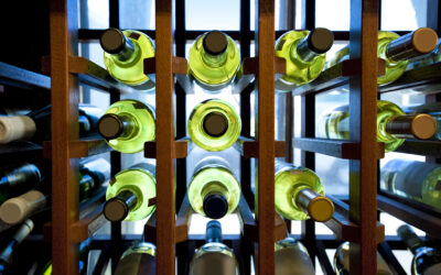 Come scegliere un porta vino a parete?